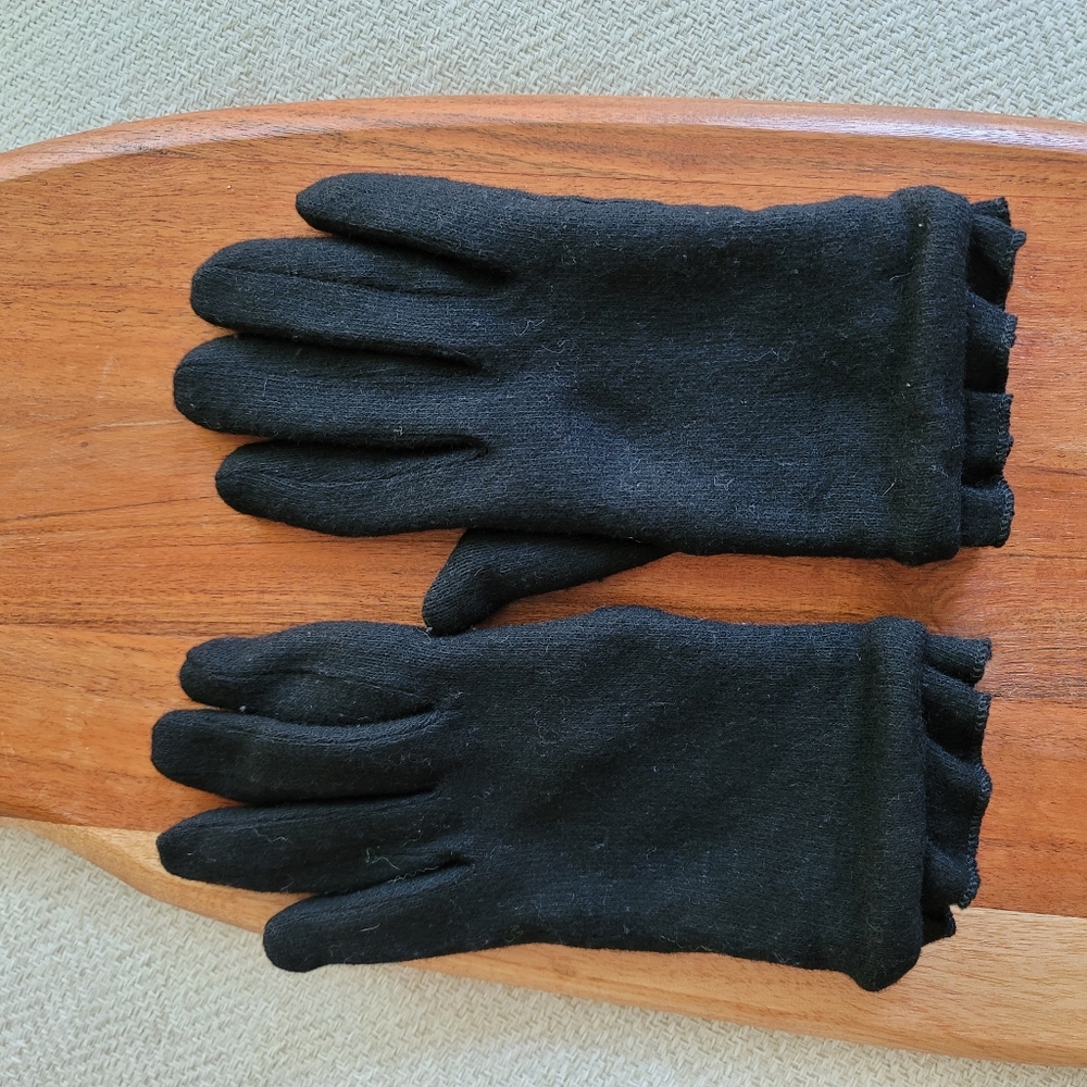 Black double layer thick cotton tech fingertip gloves over wrist gloves